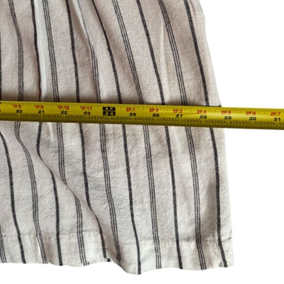 Old Navy White With Black Strips Extra High Rise Taylor Adjustable Waist Shorts - Picture 12 of 12